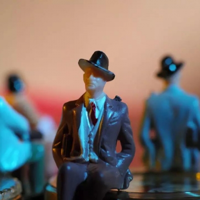 用人铁律：高层看胸怀、中层看德行、基层看才能