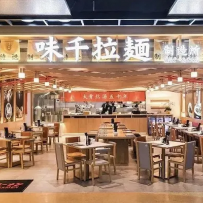 “买奢侈品能减压”，挪用2600万公款狂买奢侈品，电影都不敢这么拍！